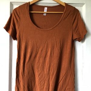 LulaRoe stretch tee (small)
